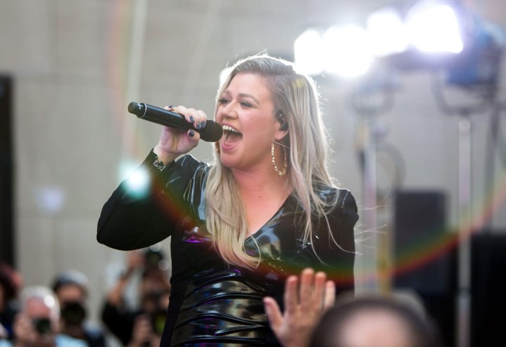 Kelly Clarkson Weight Loss with Gummies