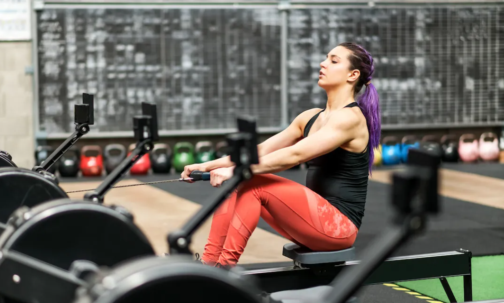 What Are the Benefits of Using a Rowing Machine for Exercise?